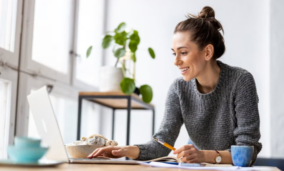 How FinTech Is Disrupting Traditional Banking